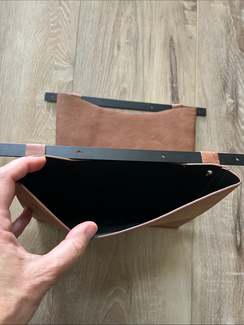 Leather Organizer Pouch - Brown - Picture 4 of 5